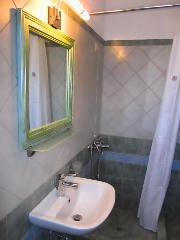 St.George Valsamitis Hotel Katápola Værelse billede